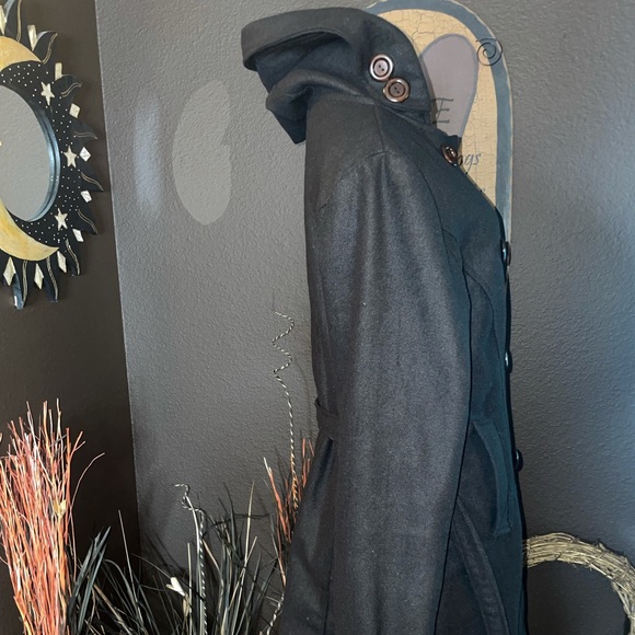 GUC L Ruby Rose Wool Coat - Picture 5 of 11